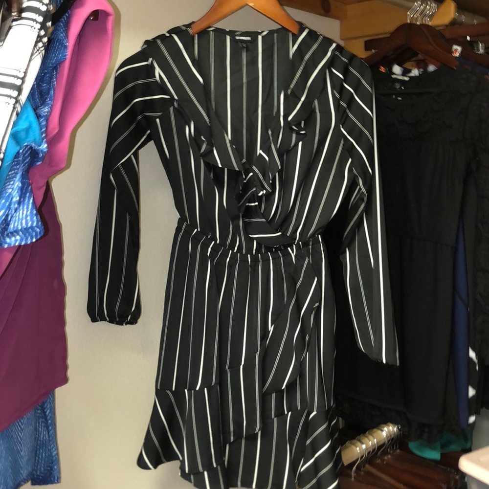 Express long sleeved dress XS worn once